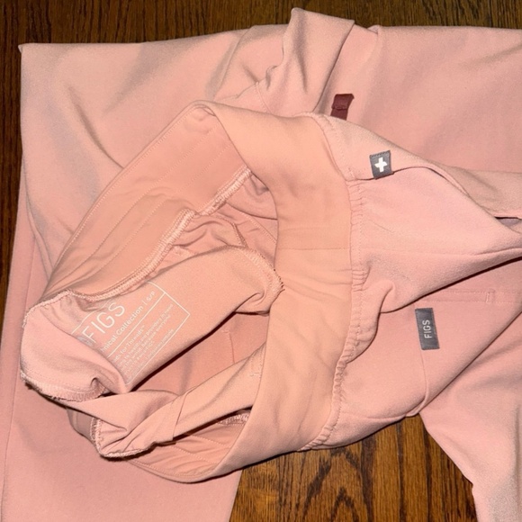 Fig Scrub Set - Picture 9 of 9